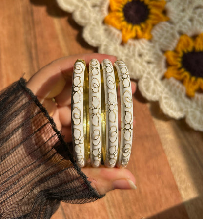 White floral vintage bangle (each bangle)