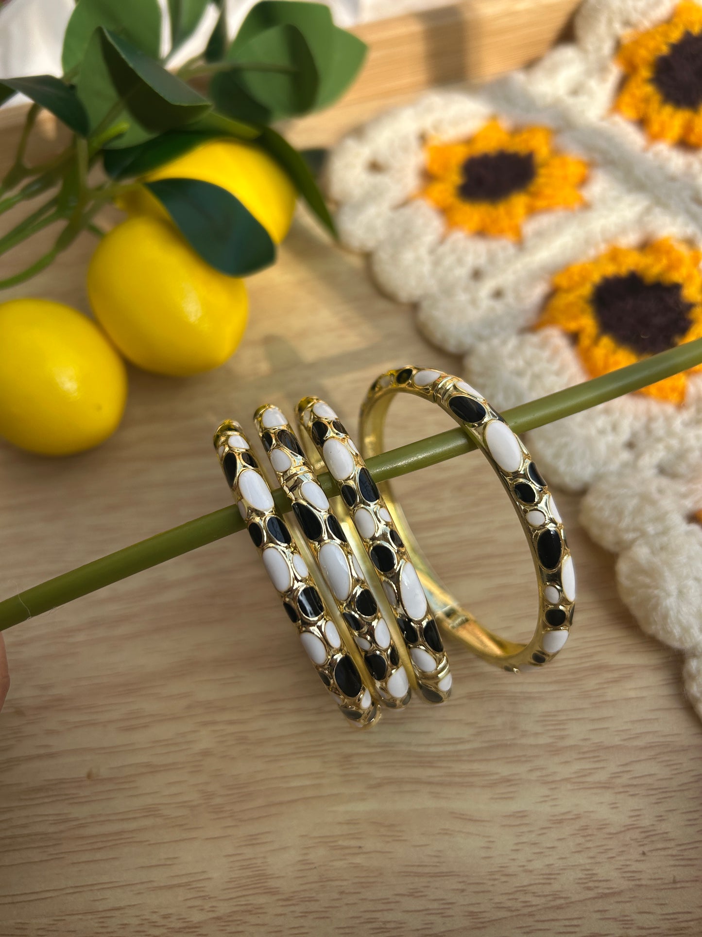 Black & White Vintage Bangle (each bangle)