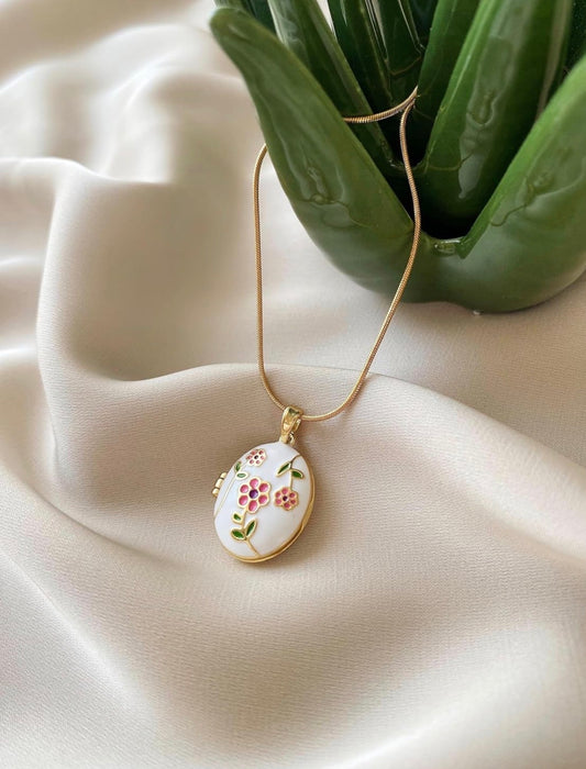 Cottagecore Bloom Photo Locket Necklace