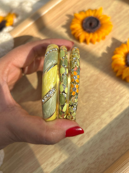 Golden Sunbloom Bangle Stack (Set of 3)