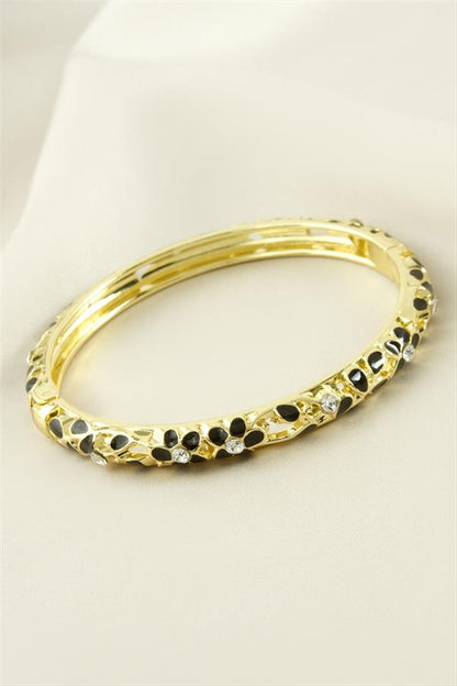 Black Floral Elegance Vintage Bangle
