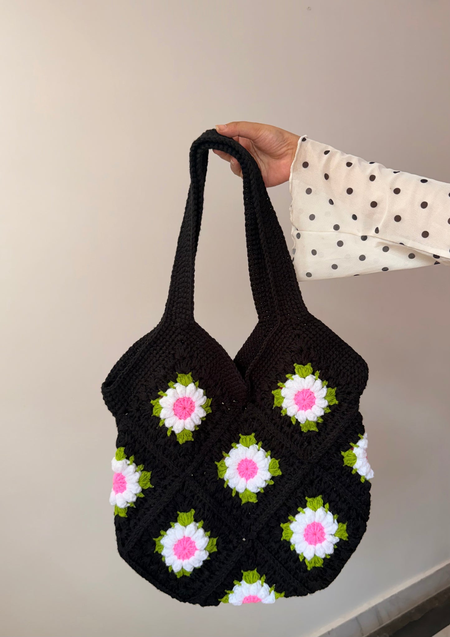Midnight Daisy Crochet tote 🌸