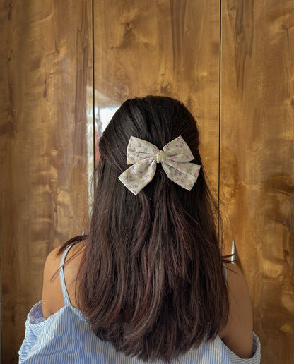 White Coquette Bow Clip