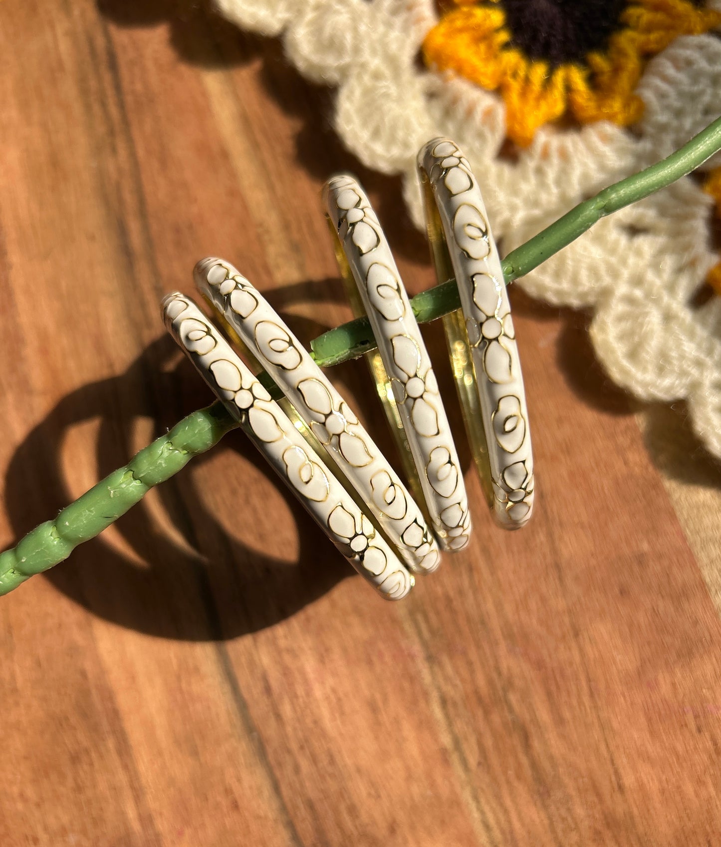 White floral vintage bangle (each bangle)