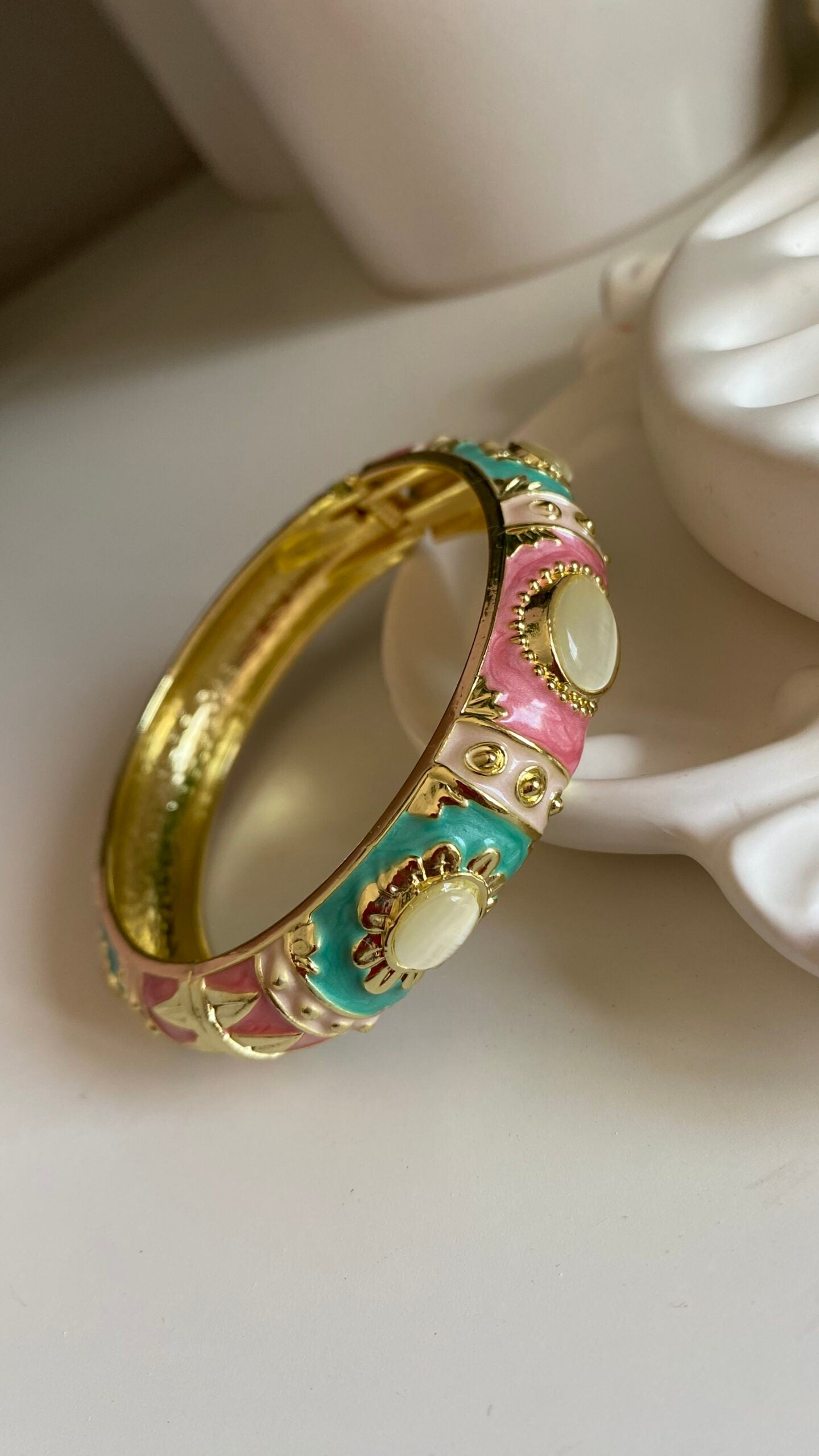 Boho Vintage Bangle (Pack of 1)