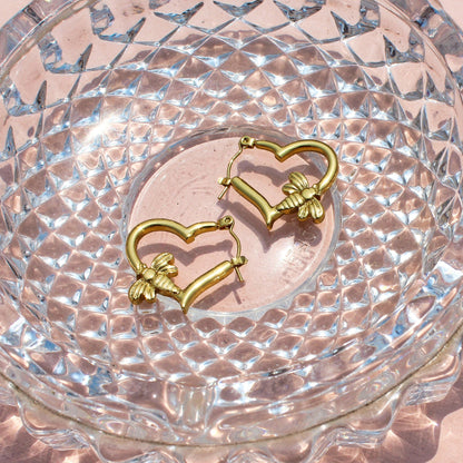 Heart bee hoop earring
