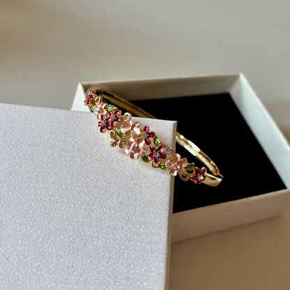 Daisy Botanical Bangle (Pack of 1)