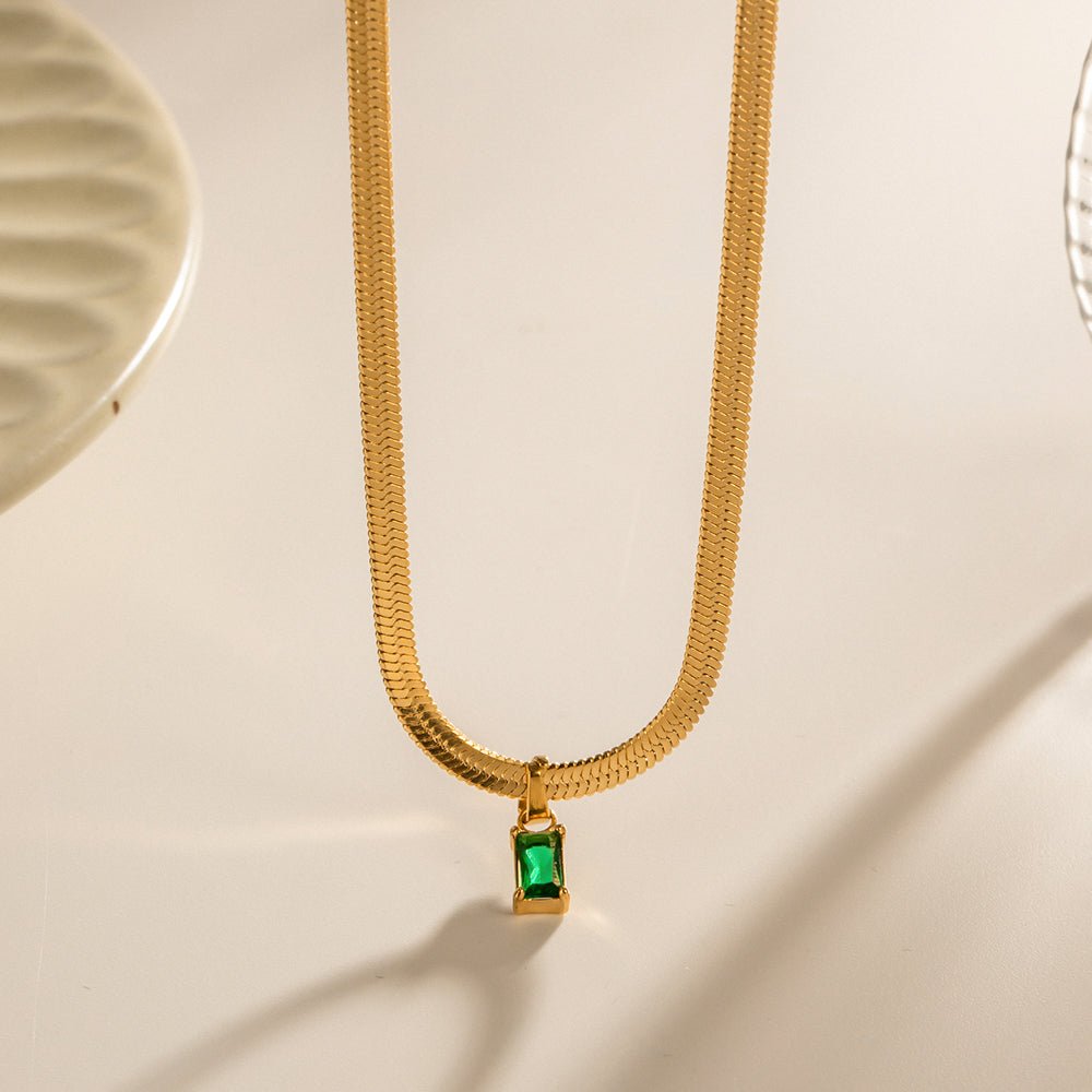 Mira - Emerald Snake Chain Necklace
