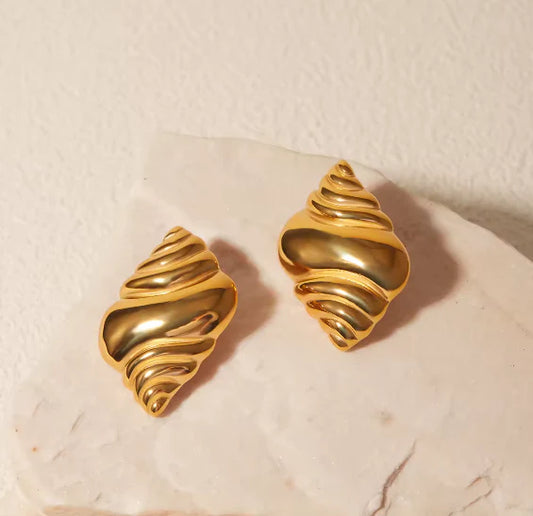 Golden Croissant Earring